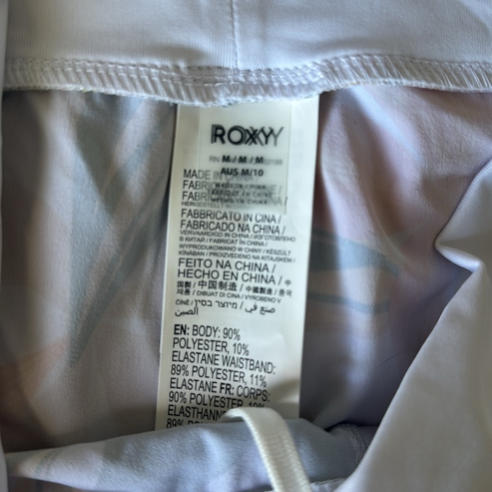 NWT Roxy board shorts - Picture 2 of 3
